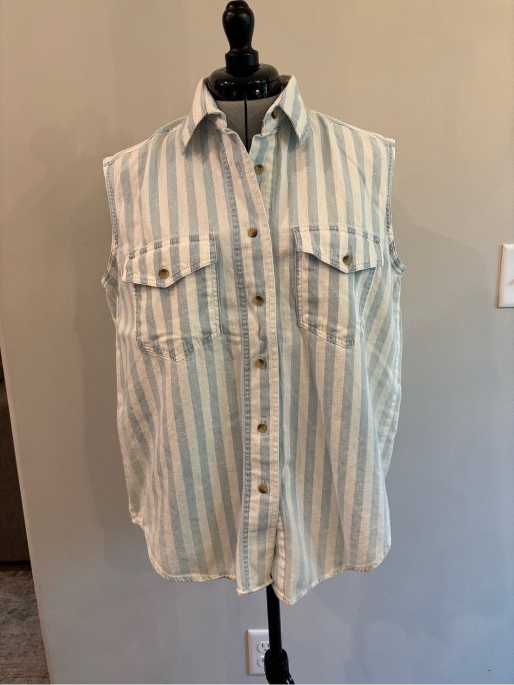 Kiko Striped Sleeveless Button-Up Top - Light Blue & White
